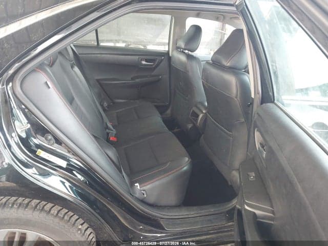 2017 TOYOTA CAMRY SE 8
