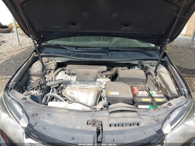 2017 TOYOTA CAMRY SE 10