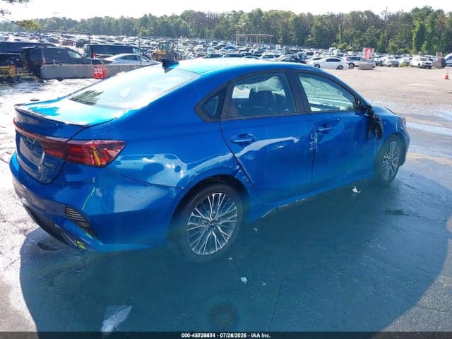 2022 KIA FORTE GT-LINE 4