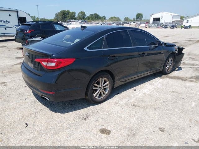 2017 HYUNDAI SONATA SE 4