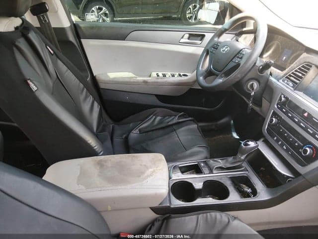 2017 HYUNDAI SONATA SE 5