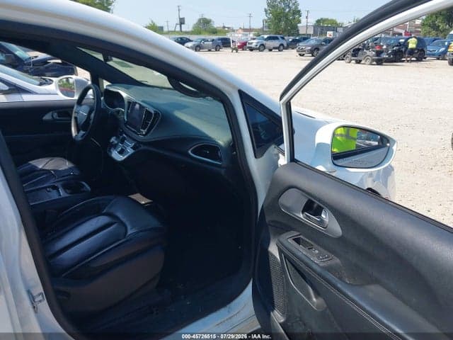 2022 CHRYSLER PACIFICA HYBRID TOURING L 5