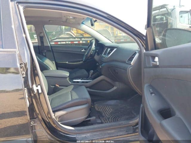 2018 HYUNDAI TUCSON VALUE 5