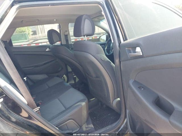 2018 HYUNDAI TUCSON VALUE 8