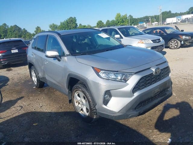 2020 TOYOTA RAV4 XLE 1