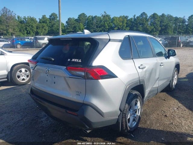 2020 TOYOTA RAV4 XLE 6