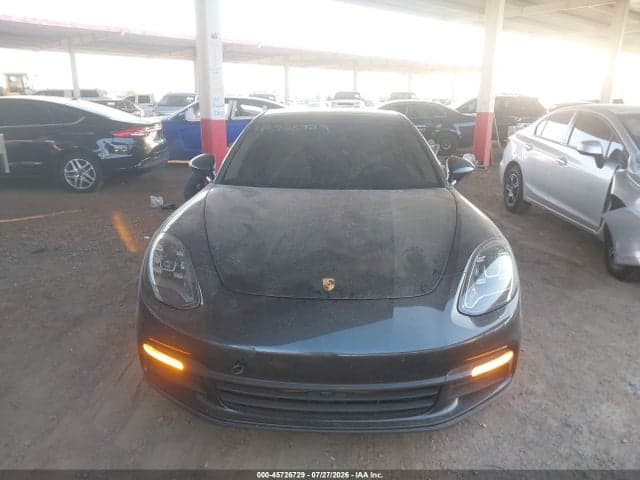 2018 PORSCHE PANAMERA 4 6