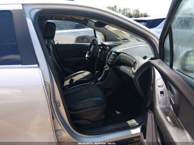 2019 CHEVROLET TRAX LT 5