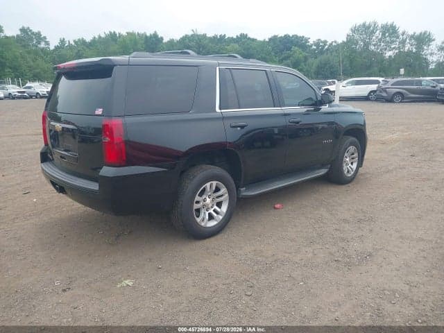 2017 CHEVROLET TAHOE LT 4