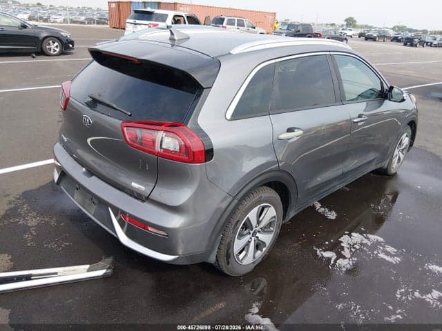 2017 KIA NIRO EX 4