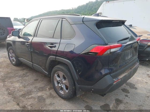 2025 TOYOTA RAV4 HYBRID XLE 3