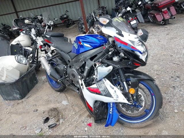2026 SUZUKI GSX-R600 - 1