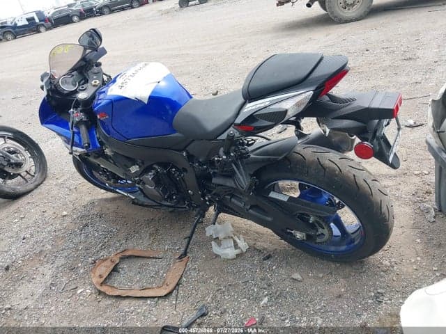 2026 SUZUKI GSX-R600 3