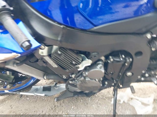 2026 SUZUKI GSX-R600 9