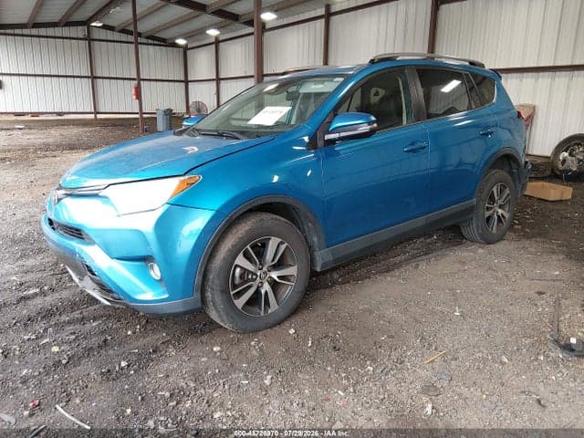 2017 TOYOTA RAV4 XLE 2