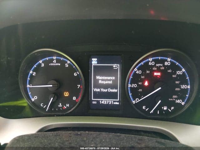 2017 TOYOTA RAV4 XLE 7