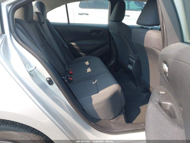 2025 TOYOTA COROLLA LE 8