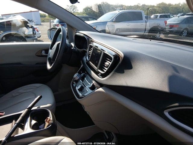 2018 CHRYSLER PACIFICA TOURING PLUS 5