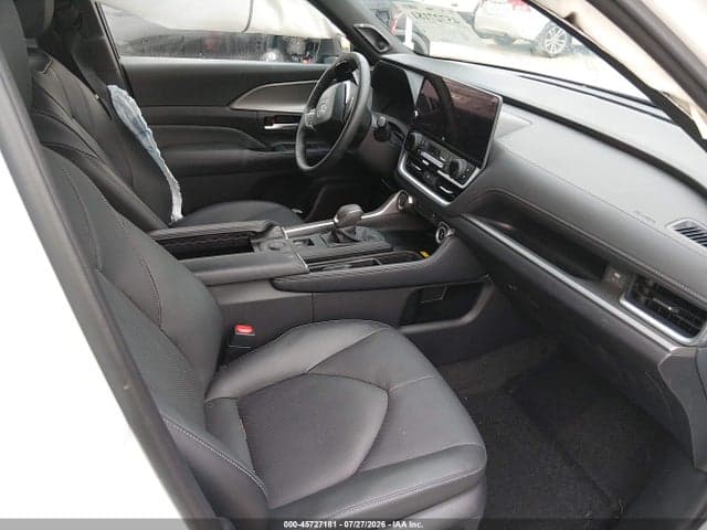 2026 TOYOTA GRAND HIGHLANDER HYBRID NIGHTSHADE EDITION 5