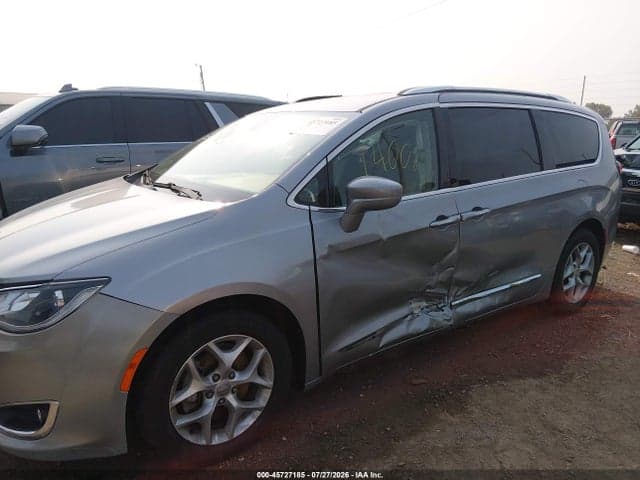 2017 CHRYSLER PACIFICA TOURING-L PLUS 6