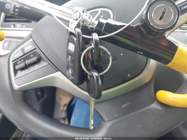 2017 HYUNDAI ELANTRA SE 11