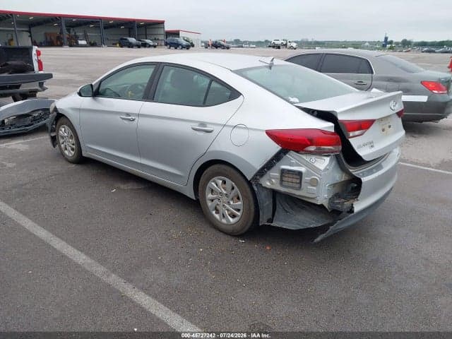 2017 HYUNDAI ELANTRA SE 3