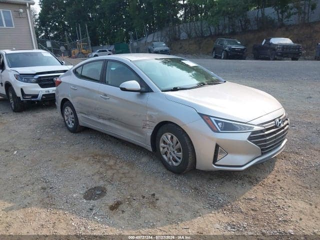2019 HYUNDAI ELANTRA SE 1