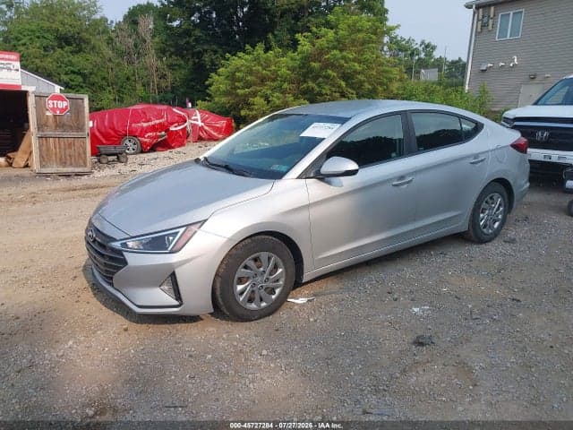 2019 HYUNDAI ELANTRA SE 2