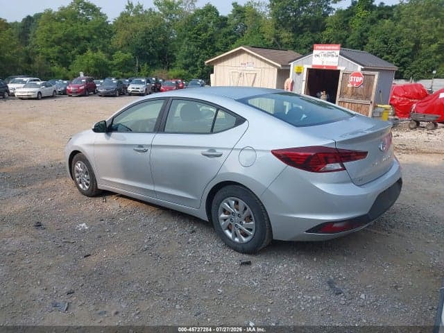 2019 HYUNDAI ELANTRA SE 3