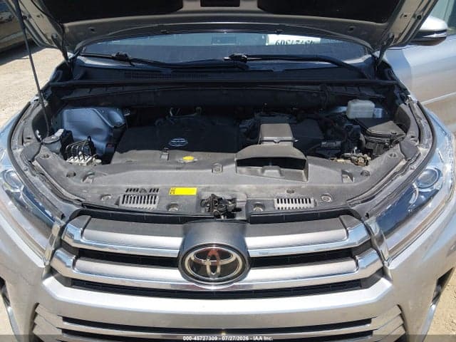 2017 TOYOTA HIGHLANDER LIMITED 10