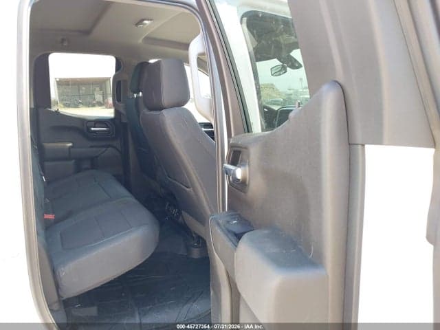 2019 CHEVROLET SILVERADO 1500 LT 8