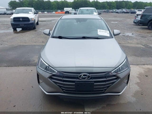 2020 HYUNDAI ELANTRA SE 12