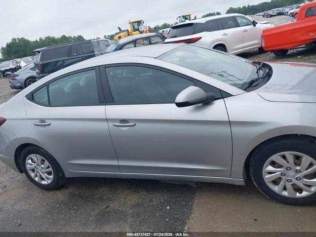 2020 HYUNDAI ELANTRA SE 13