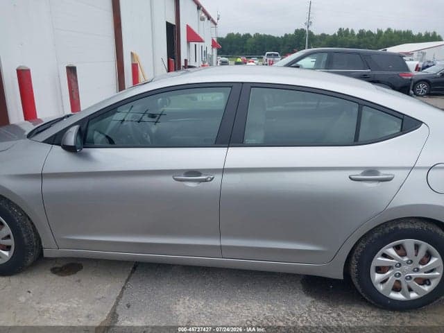 2020 HYUNDAI ELANTRA SE 14