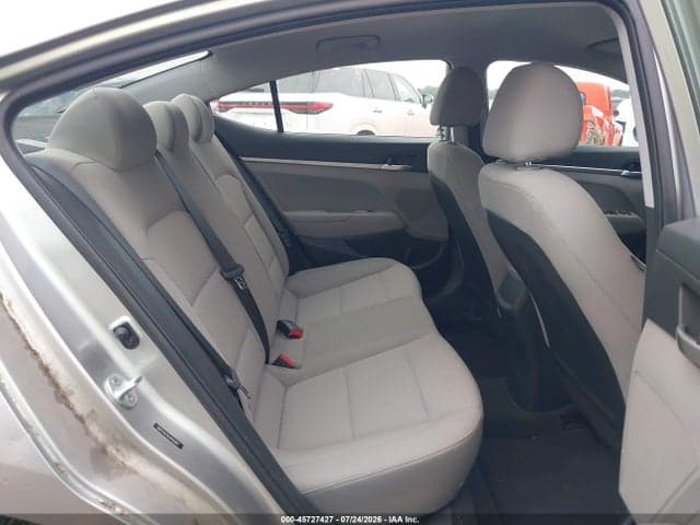 2020 HYUNDAI ELANTRA SE 8