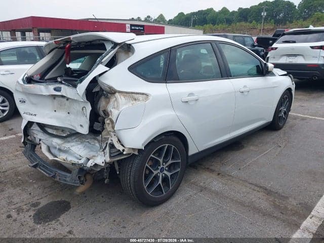 2017 FORD FOCUS SEL 4