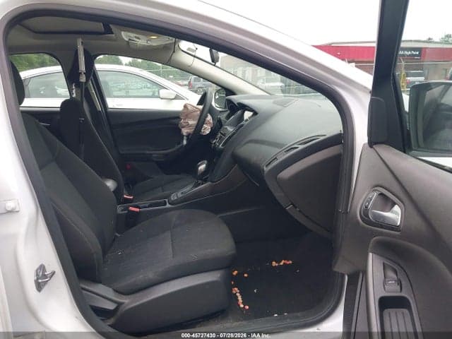 2017 FORD FOCUS SEL 5