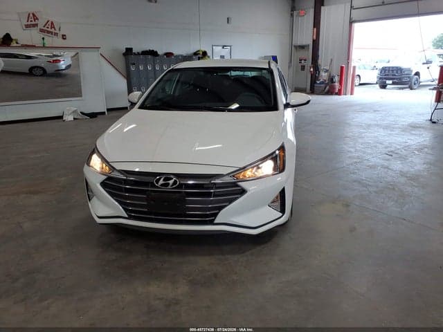 2020 HYUNDAI ELANTRA SE 6