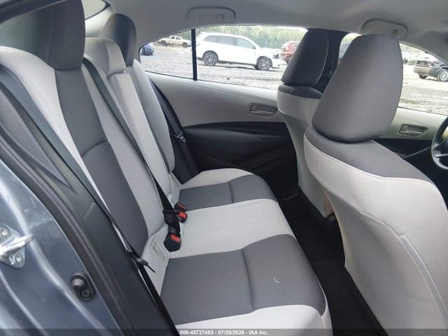 2025 TOYOTA COROLLA LE 8