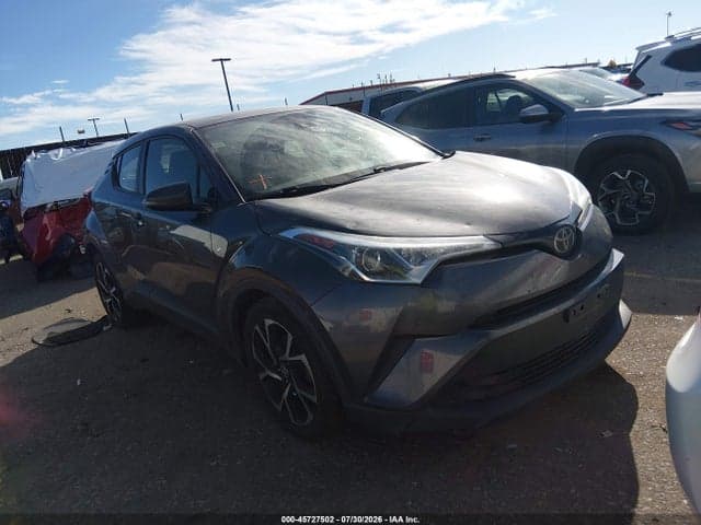 2018 TOYOTA C-HR XLE 1