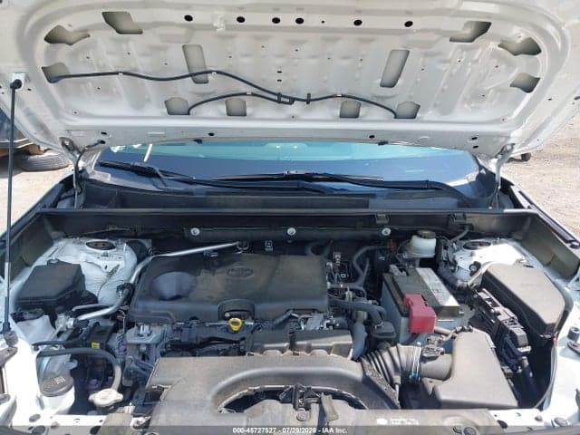 2019 TOYOTA RAV4 XLE 10