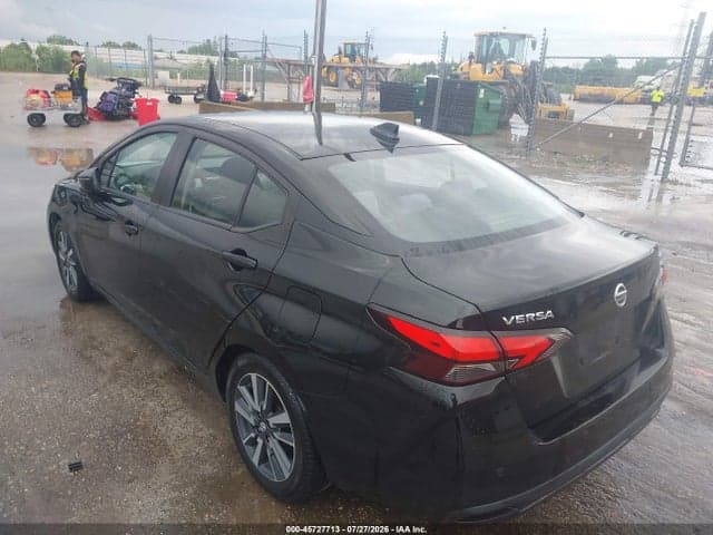 2021 NISSAN VERSA SV XTRONIC CVT 3