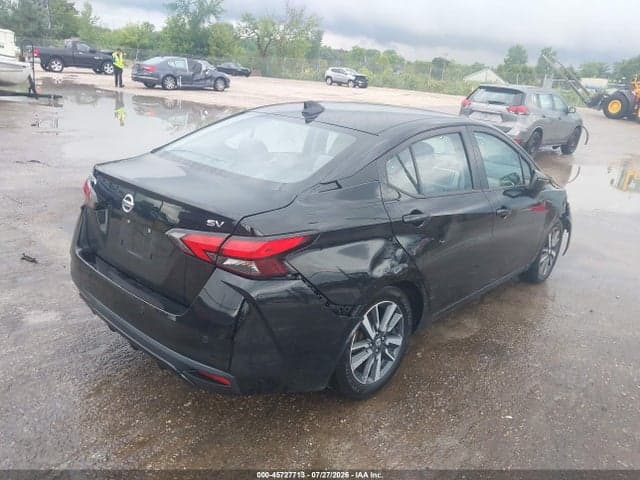 2021 NISSAN VERSA SV XTRONIC CVT 4