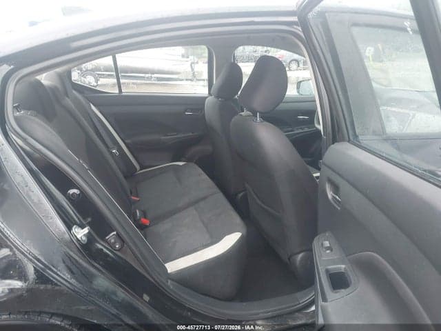 2021 NISSAN VERSA SV XTRONIC CVT 8