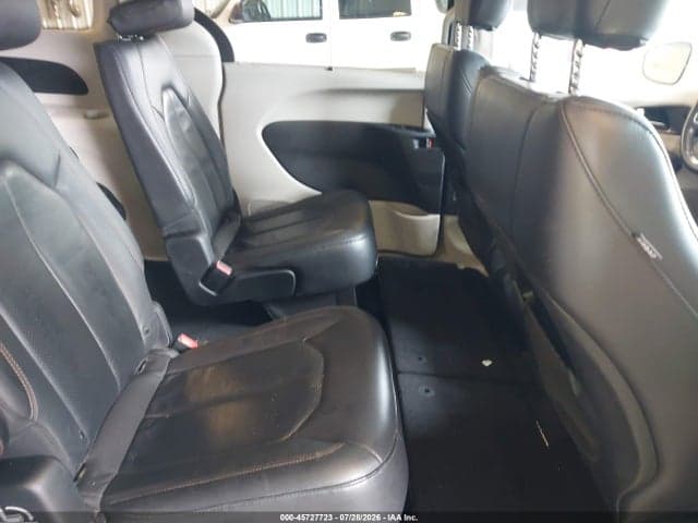 2020 CHRYSLER PACIFICA TOURING L 8