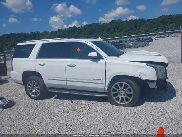 2019 GMC YUKON DENALI 12