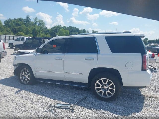 2019 GMC YUKON DENALI 13