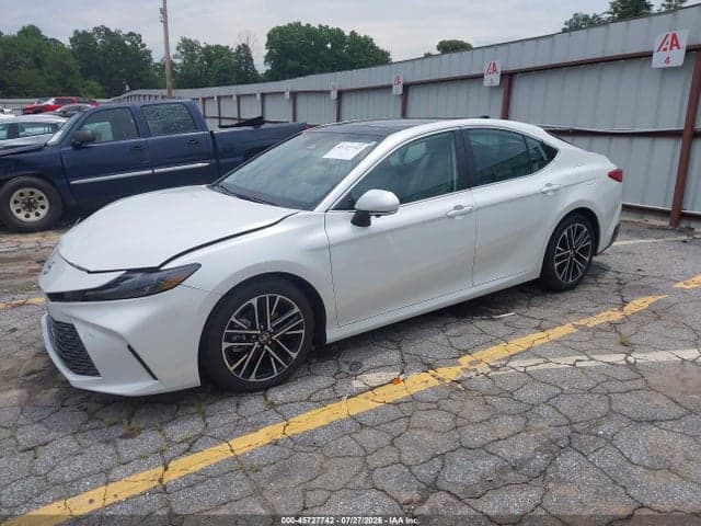 2025 TOYOTA CAMRY XLE 2
