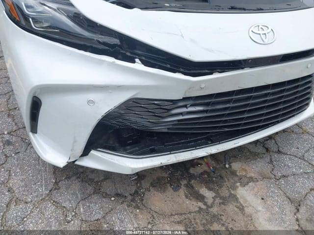 2025 TOYOTA CAMRY XLE 6