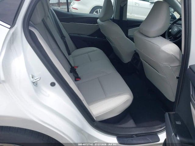 2025 TOYOTA CAMRY XLE 8